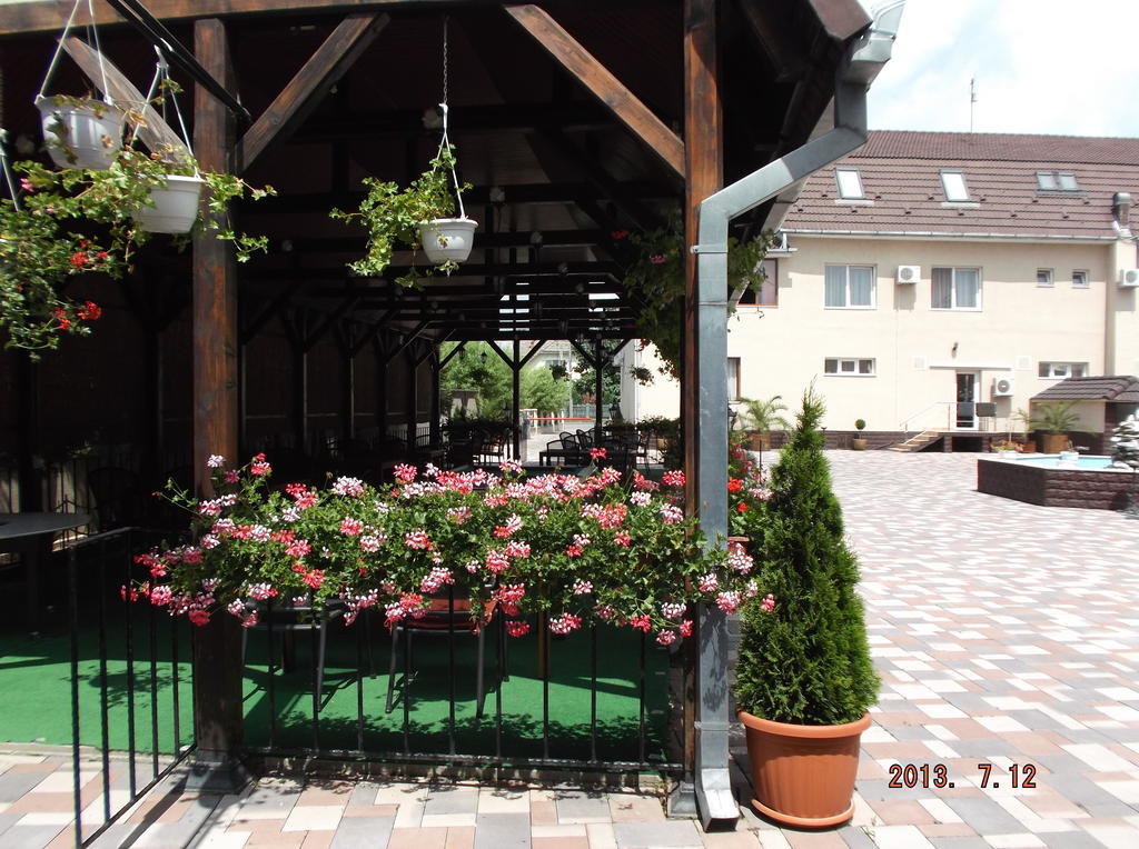 Hotel Melody Satu Mare Eksteriør billede