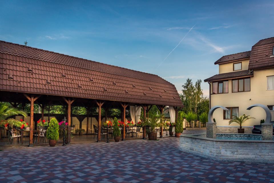 Hotel Melody Satu Mare Eksteriør billede